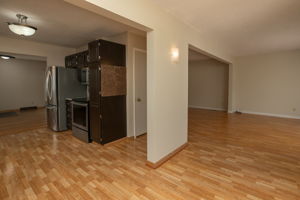 11-Breakfast Nook