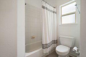  Photo 35