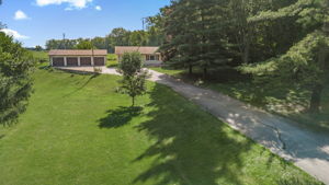  Photo 49
