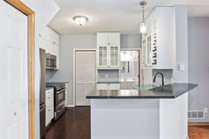 13_Interior