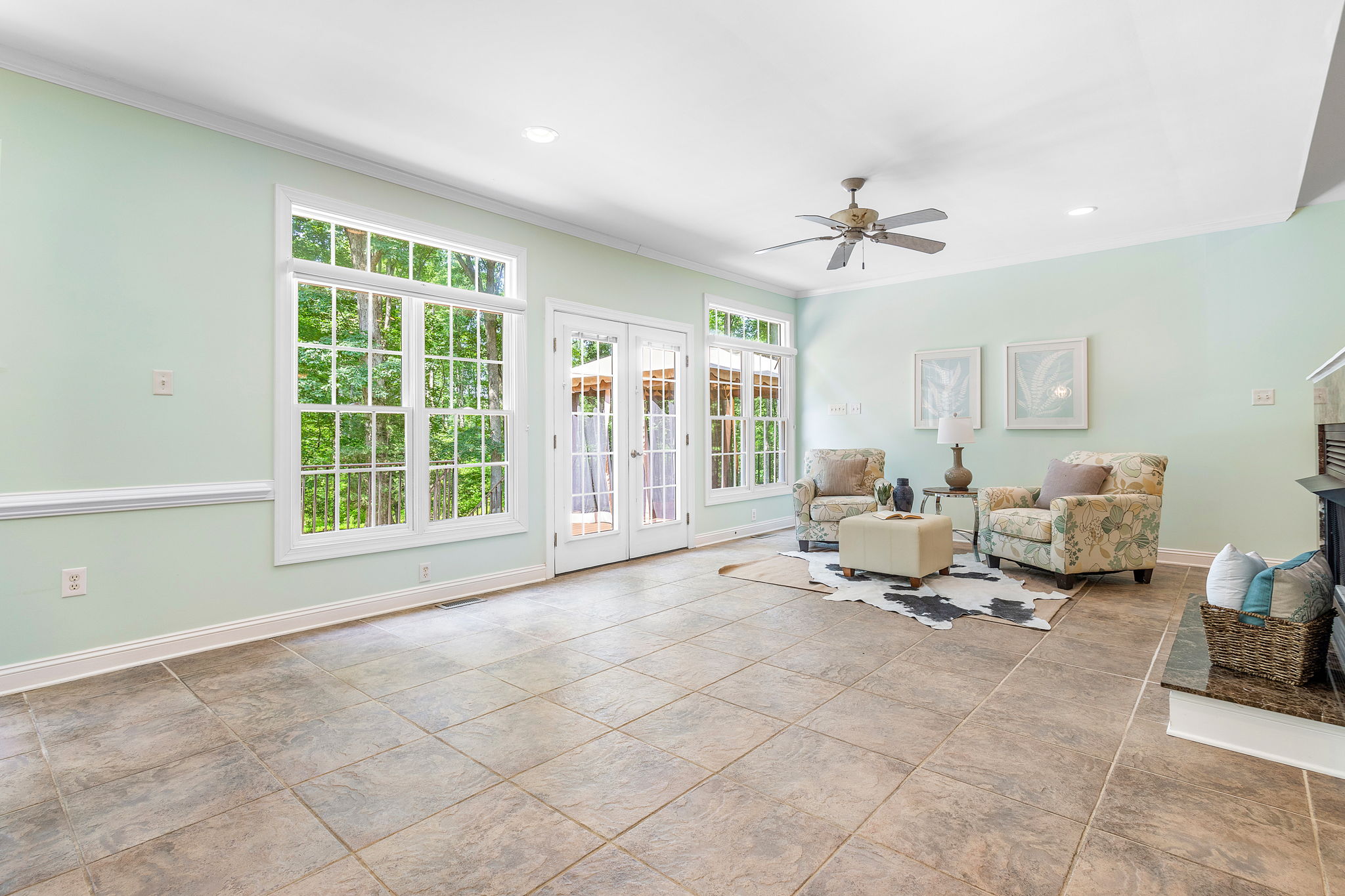 17-Sunroom