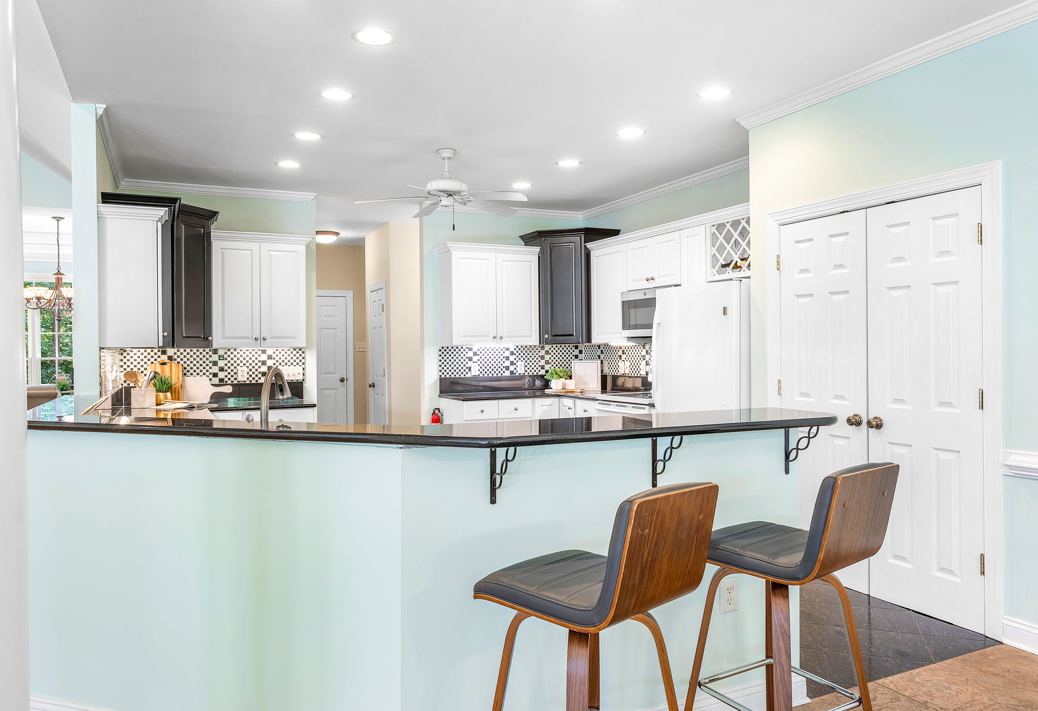 21-Kitchen