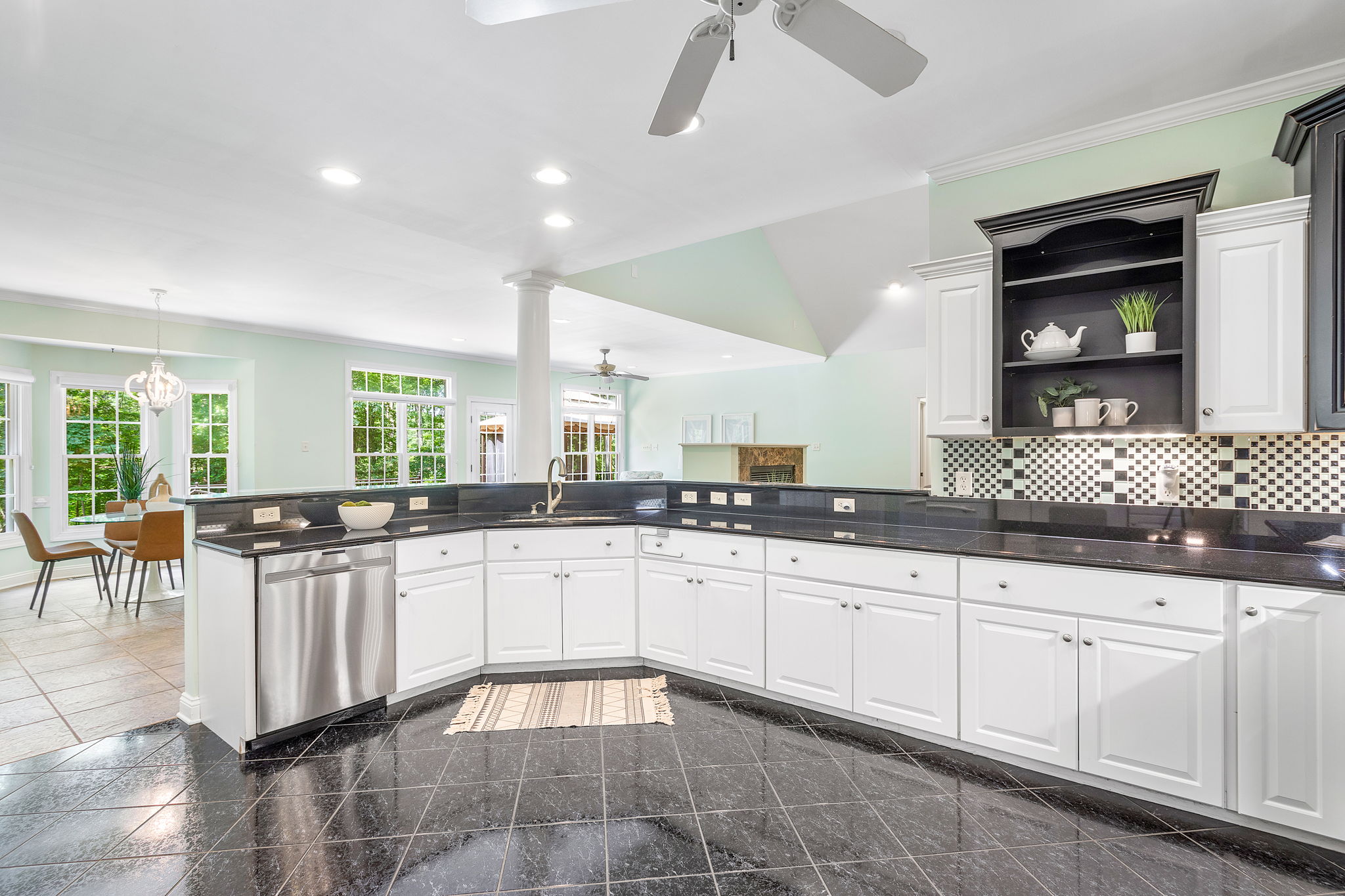 24-Kitchen