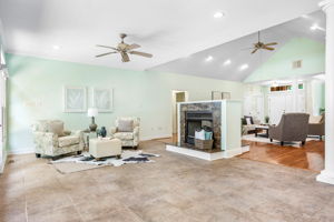 18-Sunroom