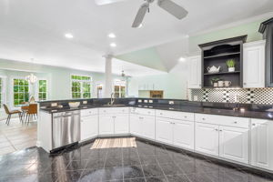 24-Kitchen