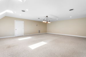 38-Bonus Room