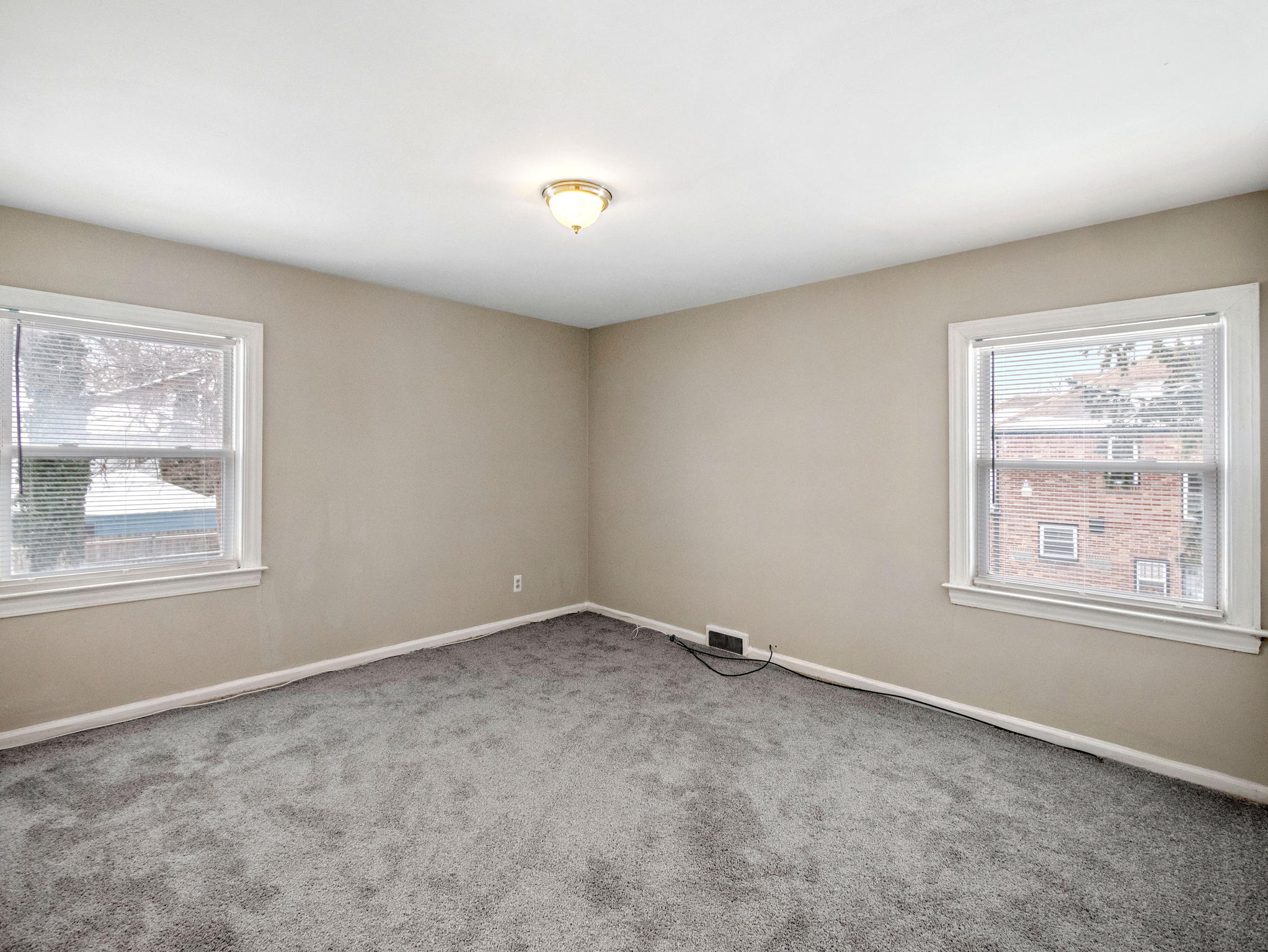 20180 Canterbury Rd, Detroit, MI 48221, USA Photo 16