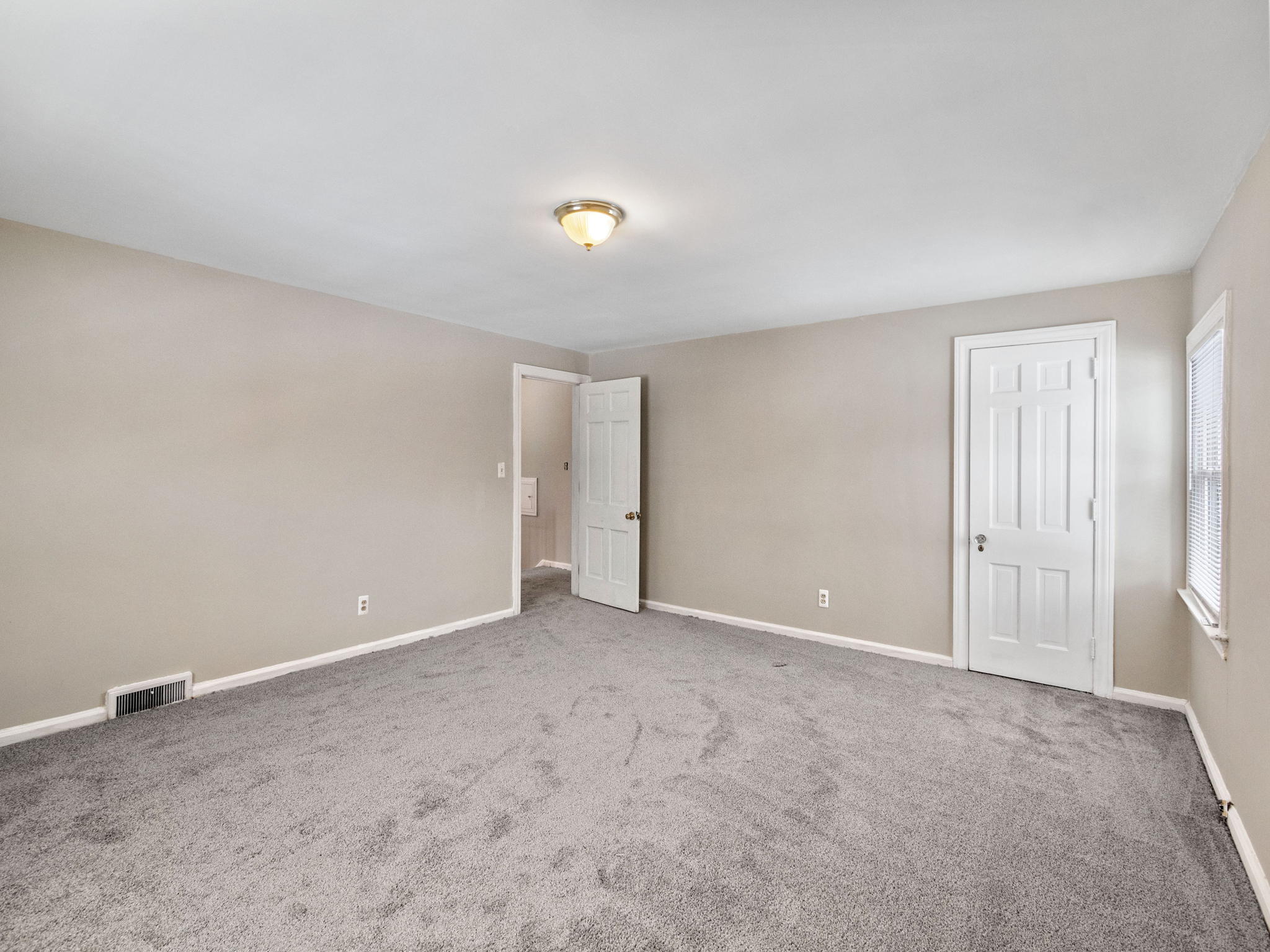 20180 Canterbury Rd, Detroit, MI 48221, USA Photo 21