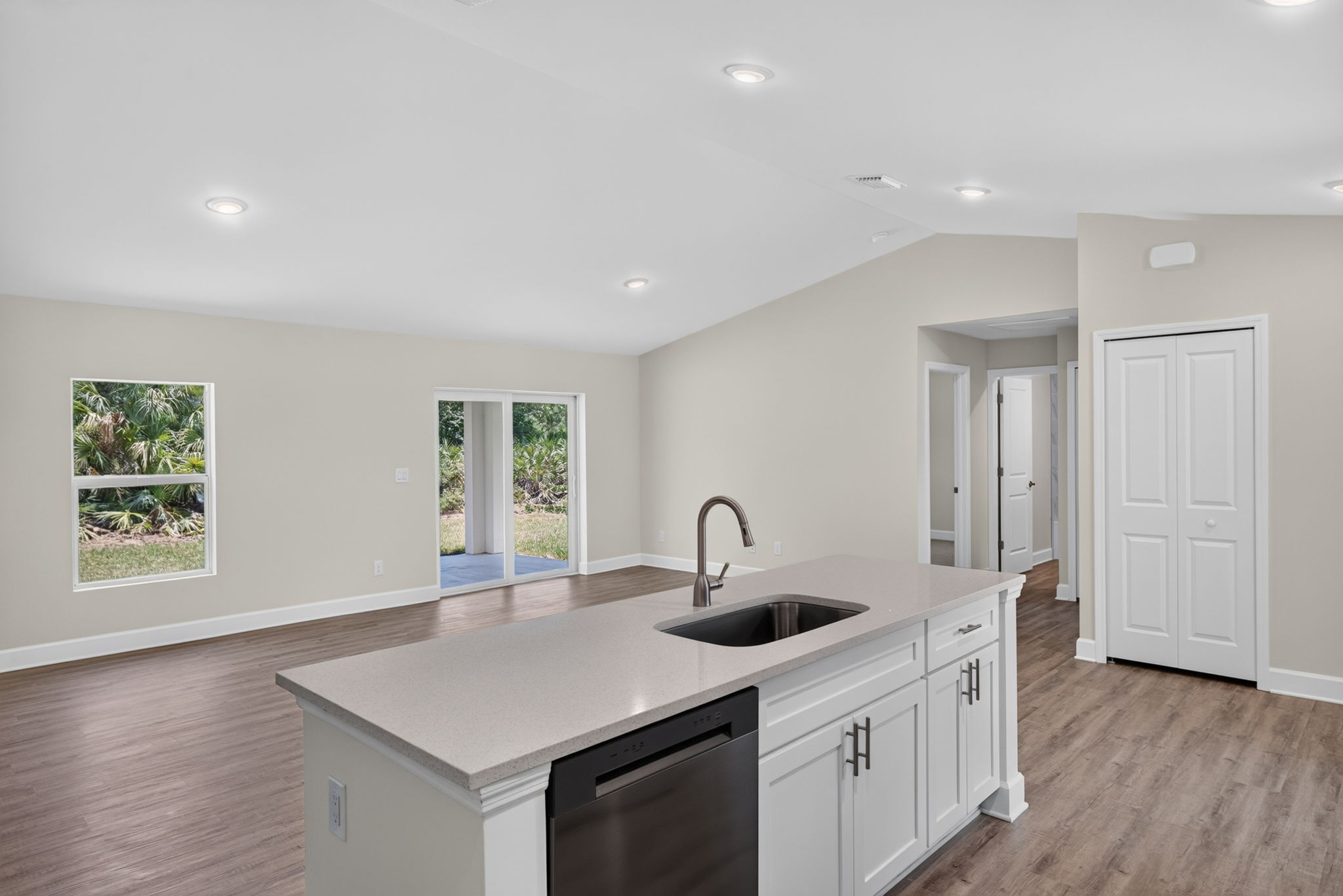 Kitchen 4 of 4
