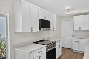 Kitchen 3 of 4