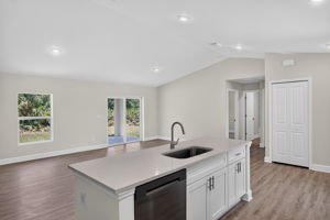 Kitchen 4 of 4