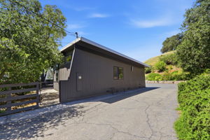  Photo 72