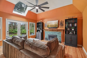 214th St-S2105-008.jpg