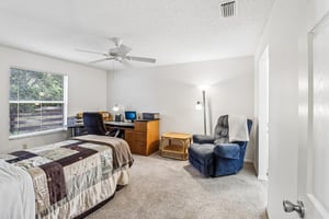 Thurmond Ave-S0905-015.jpg