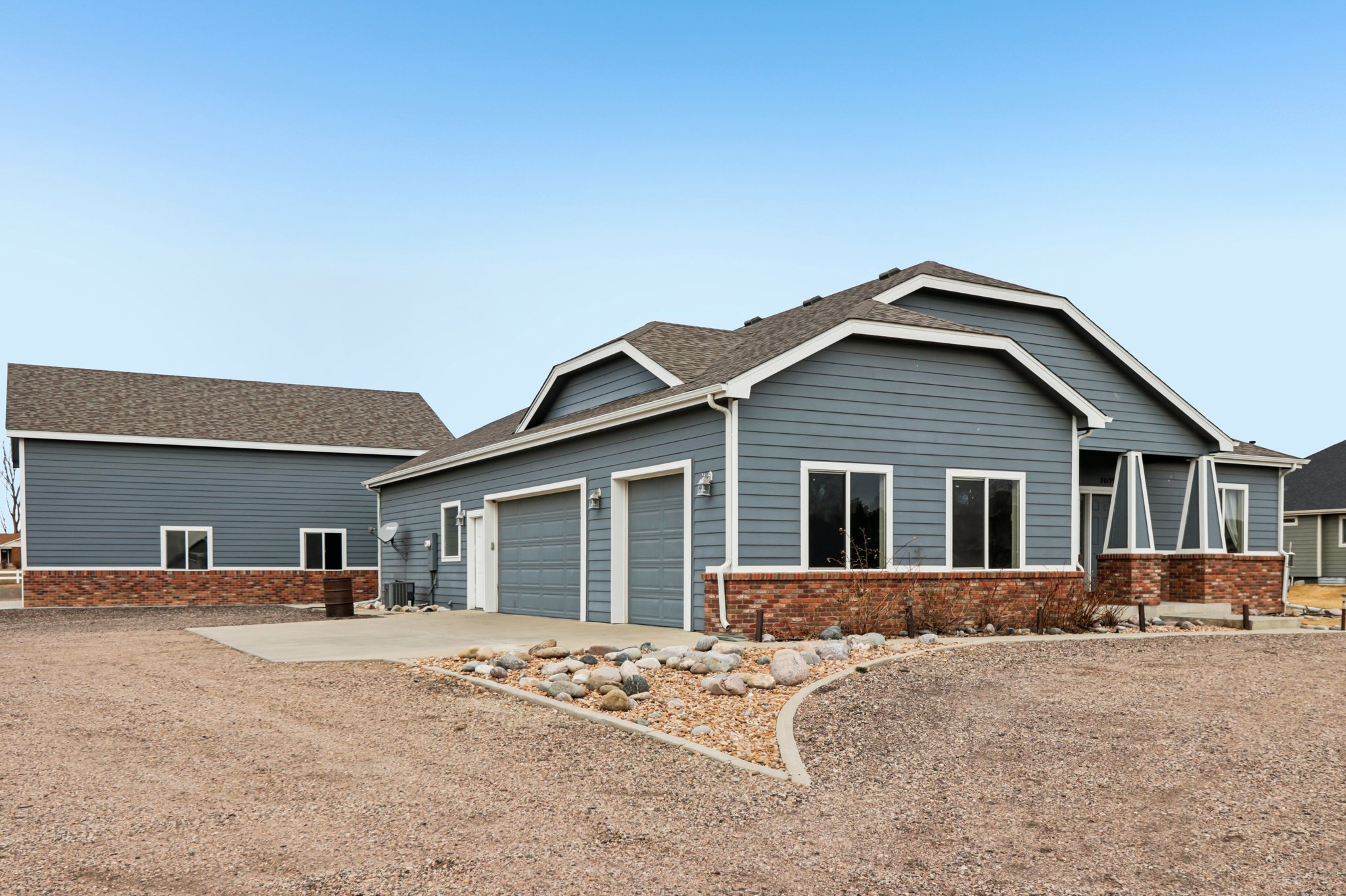 Leola Way-S1802-005.jpg