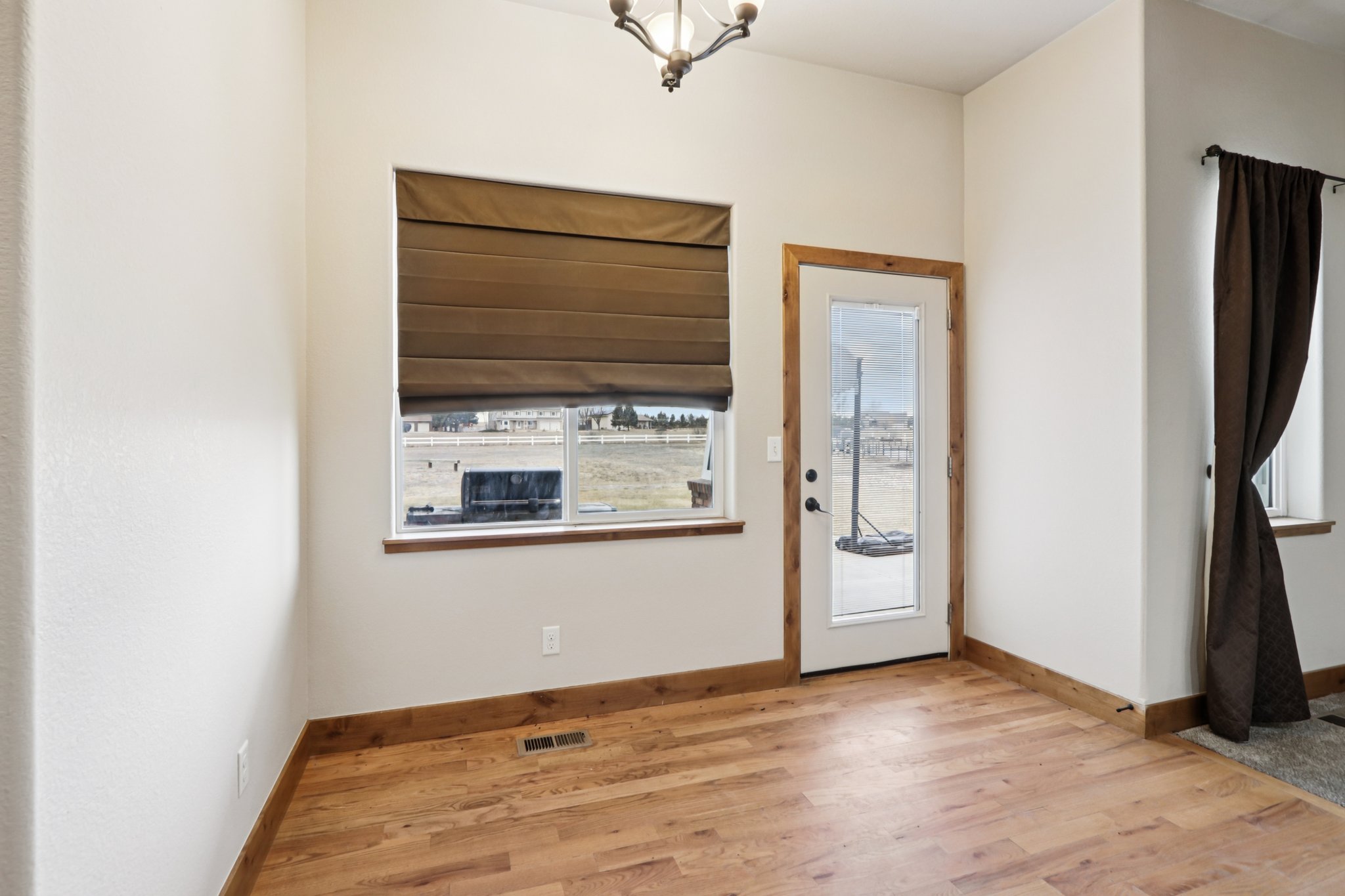 Leola Way-S1802-030.jpg
