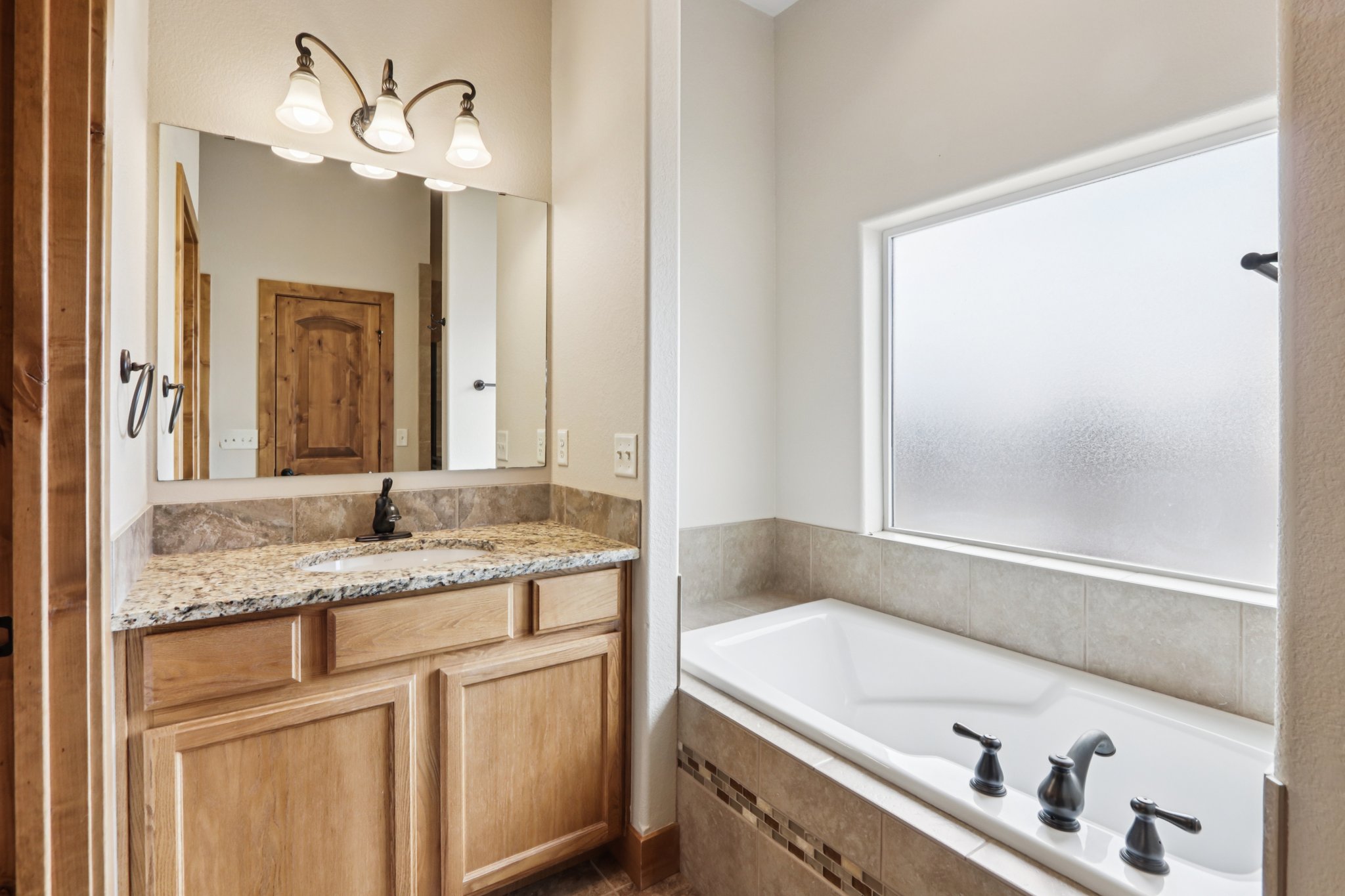 Leola Way-S1802-036.jpg