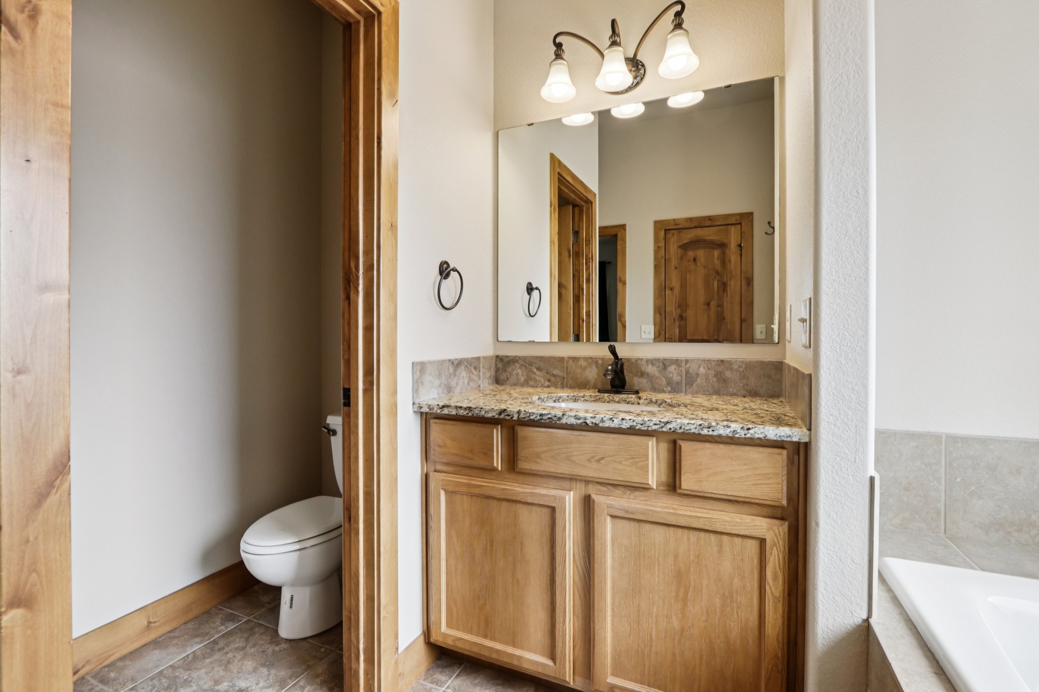 Leola Way-S1802-038.jpg