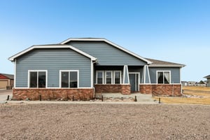 Leola Way-S1802-001.jpg