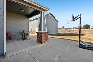 Leola Way-S1802-006.jpg