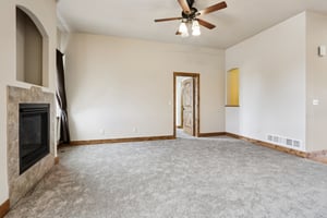 Leola Way-S1802-012.jpg