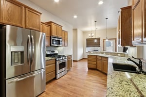Leola Way-S1802-016.jpg