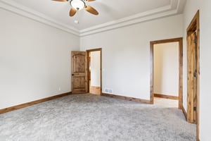 Leola Way-S1802-032.jpg