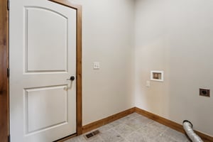 Leola Way-S1802-040.jpg