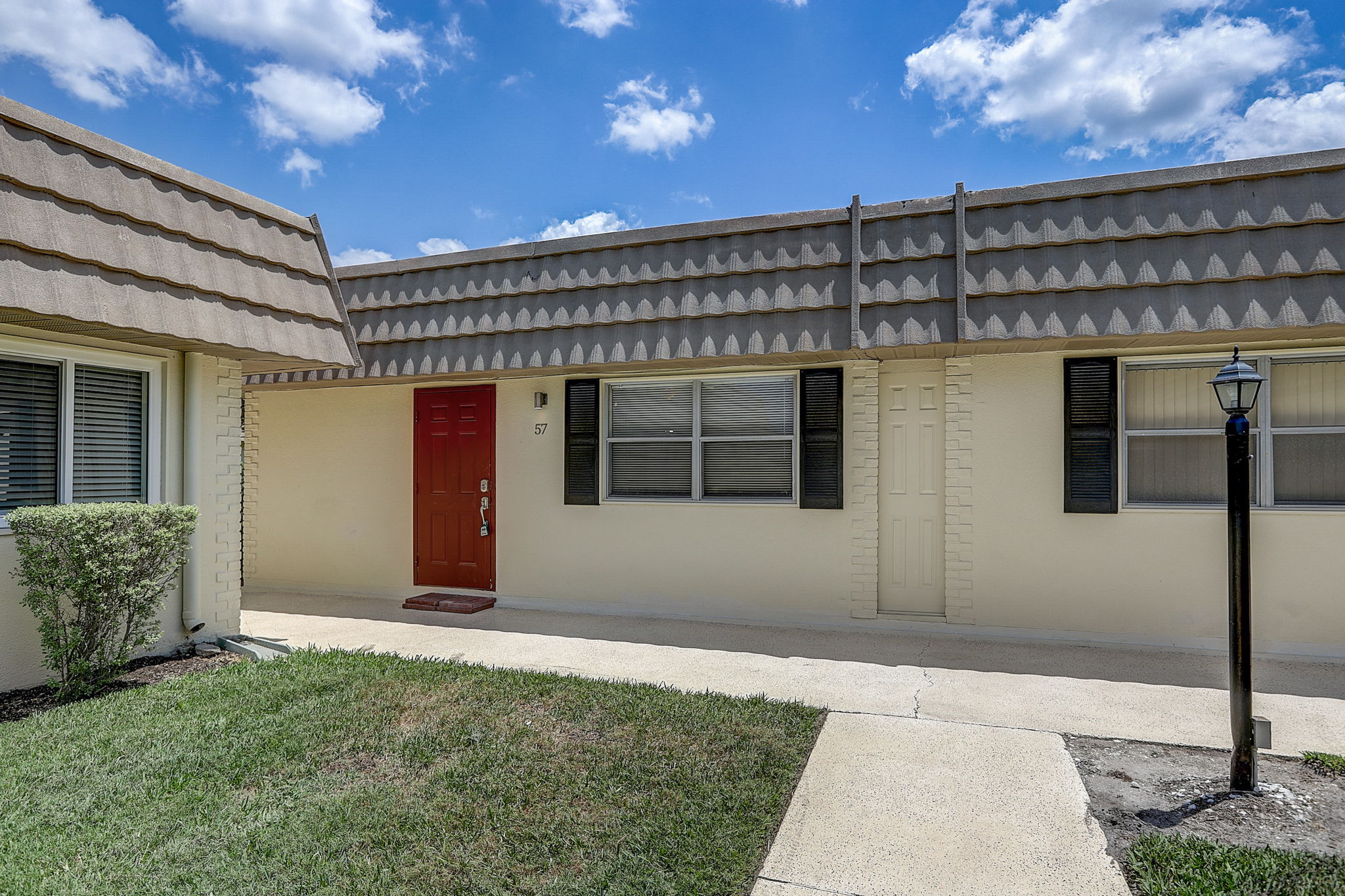 Lookup 1 774 202 4422 Bedford 202 Bedford St 57, Sun City Center, FL 33573 | Zillow Media Experts