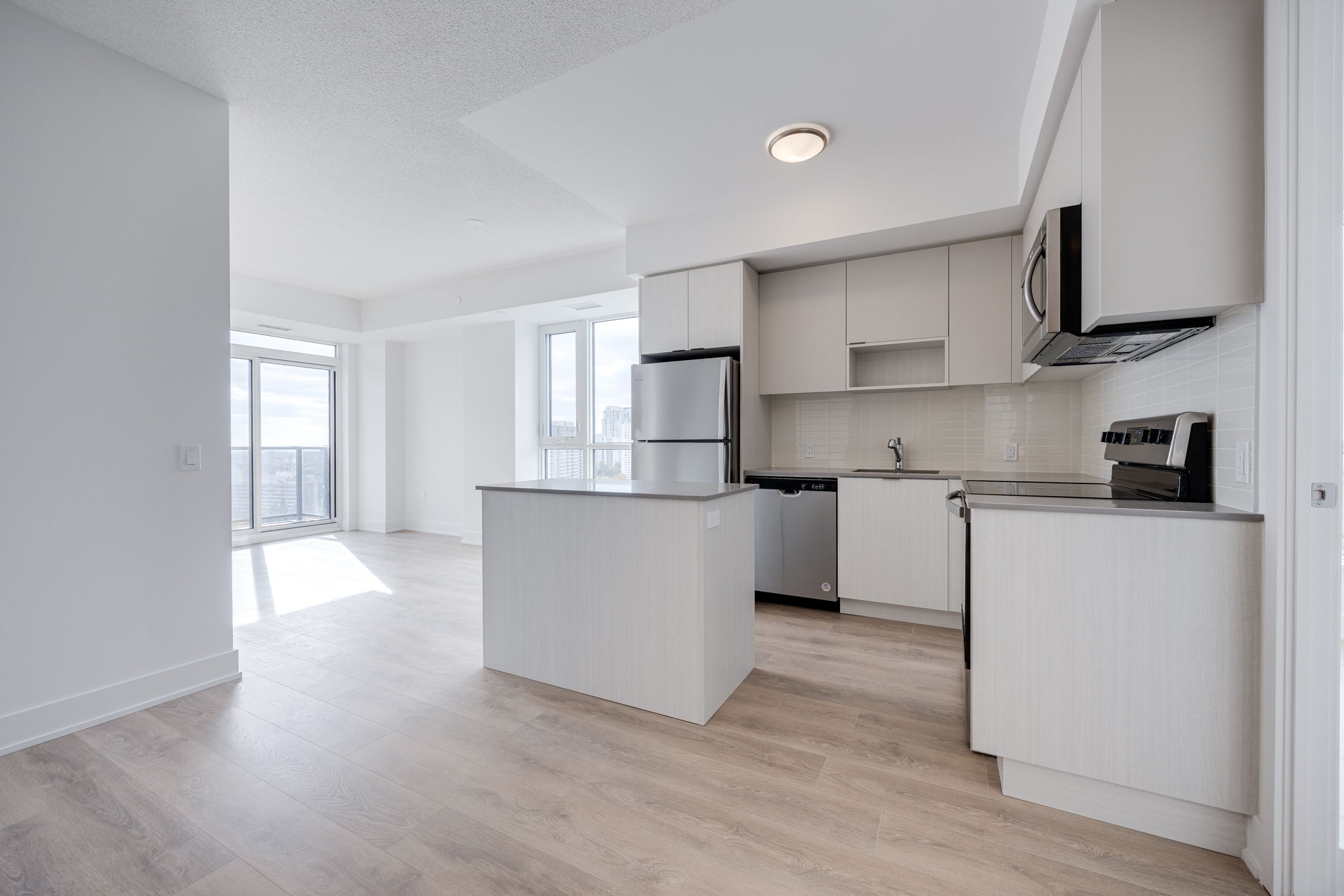 Mississauga property showcase — delivered property photograph 3
