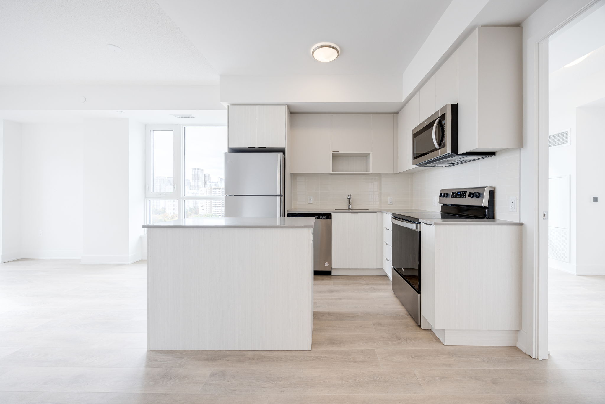 Mississauga property showcase — delivered property photograph 4
