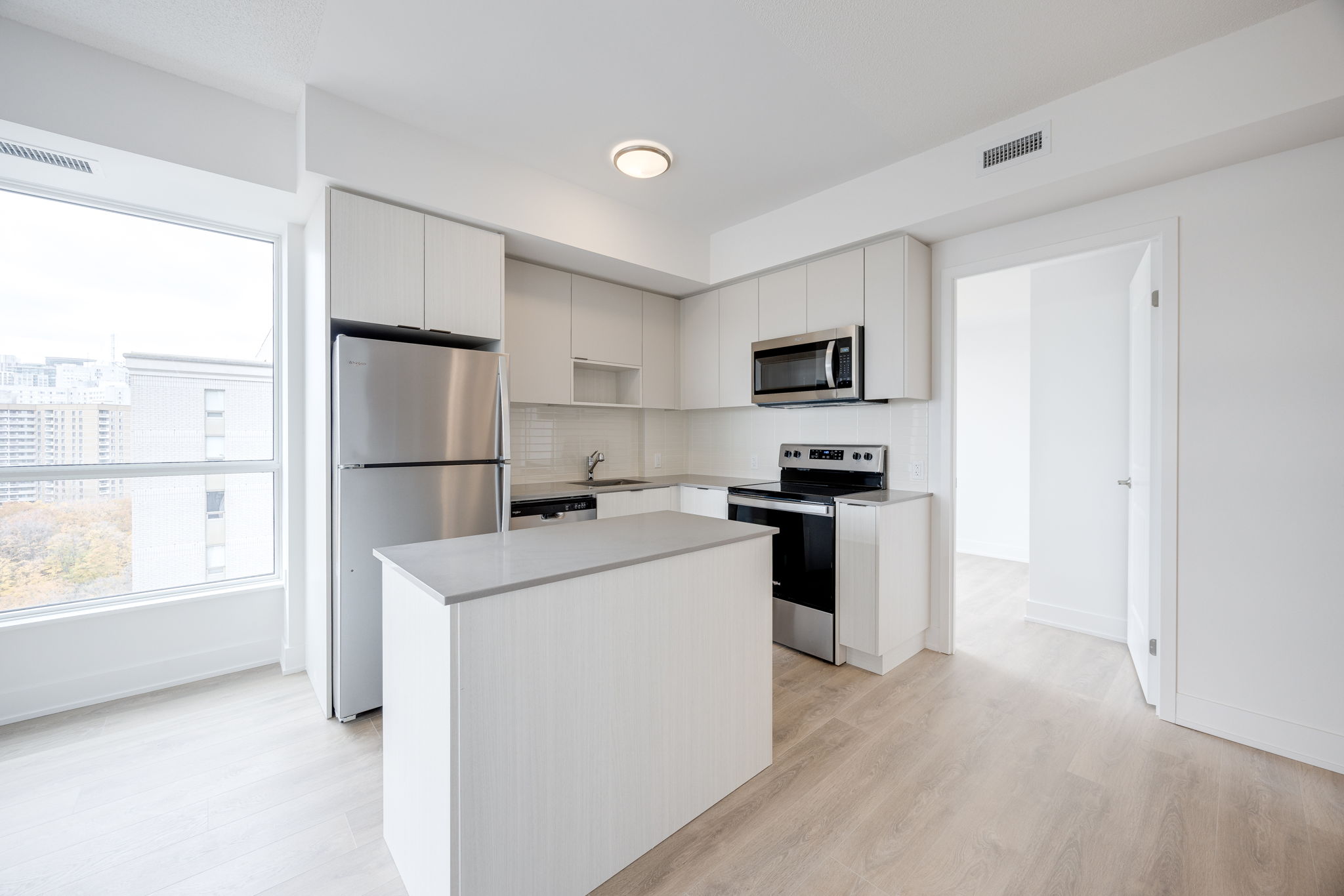 Mississauga property showcase — delivered property photograph 5