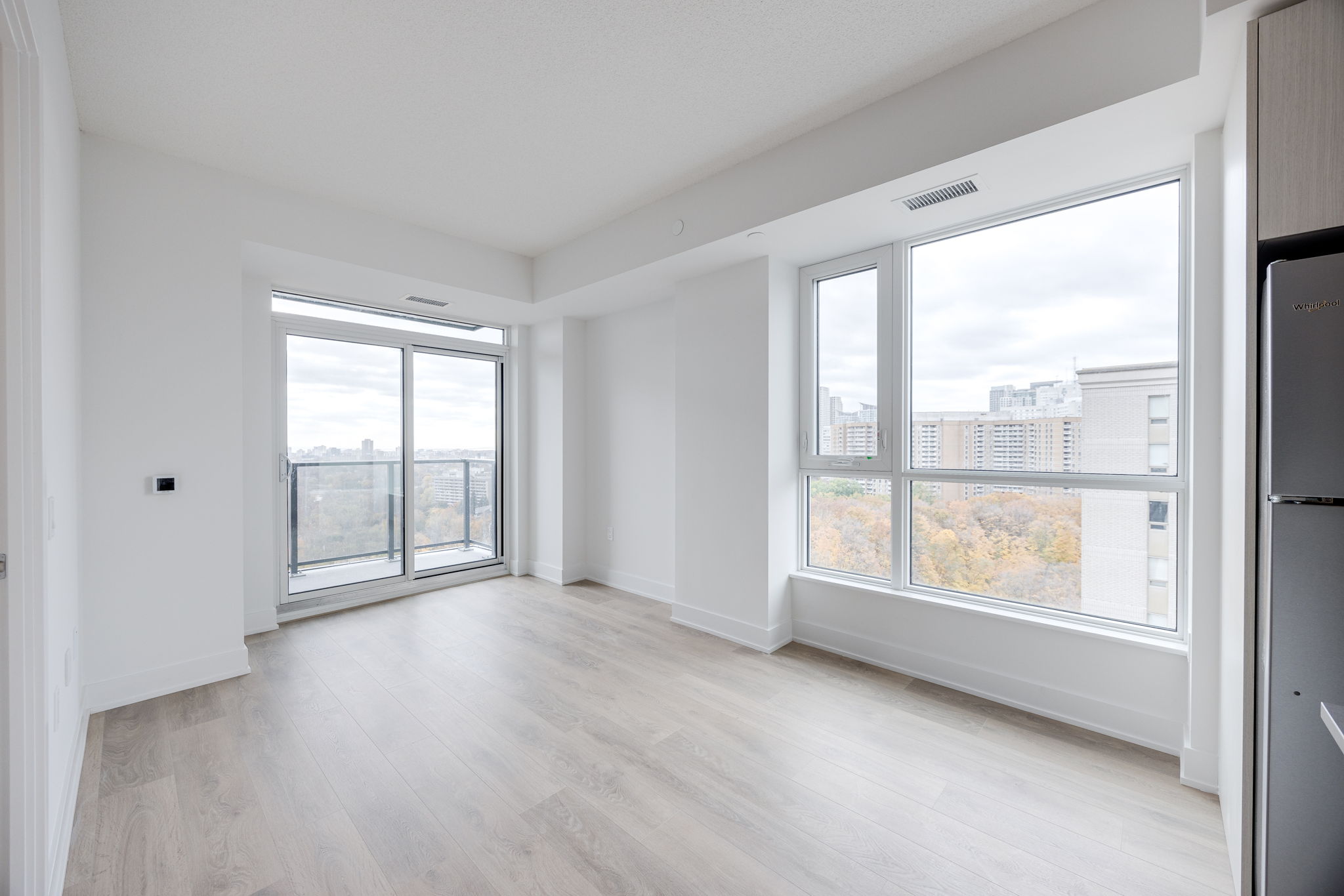 Mississauga property showcase — delivered property photograph 8