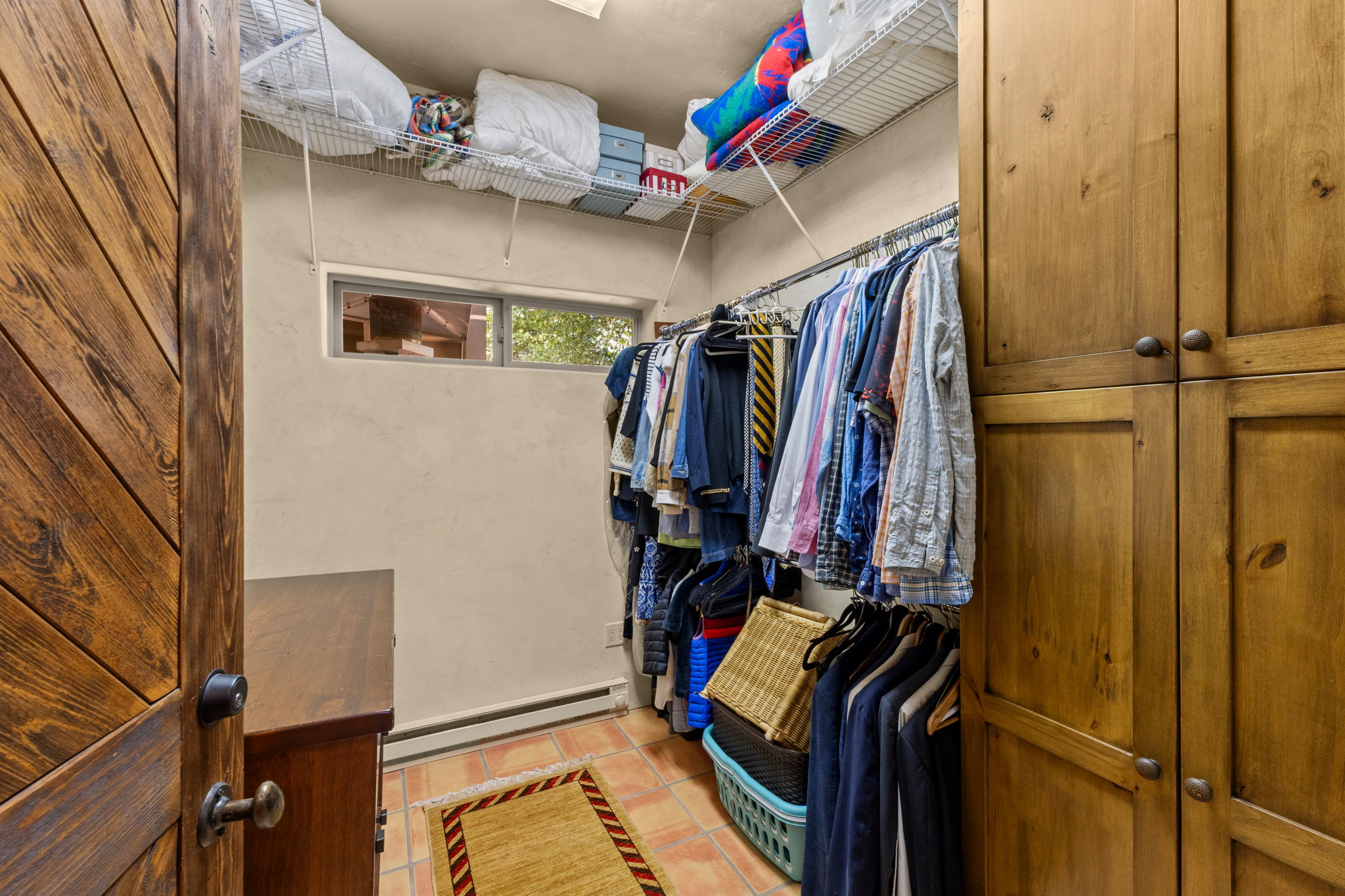 Walk-in Closet