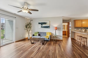 Douglas Dr-S0904-005.jpg