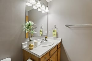 Douglas Dr-S0904-023.jpg