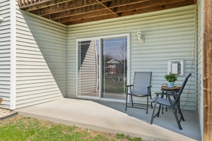 Douglas Dr-S0904-031.jpg