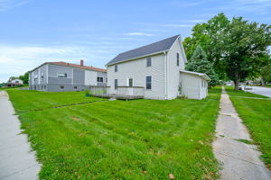  Photo 0