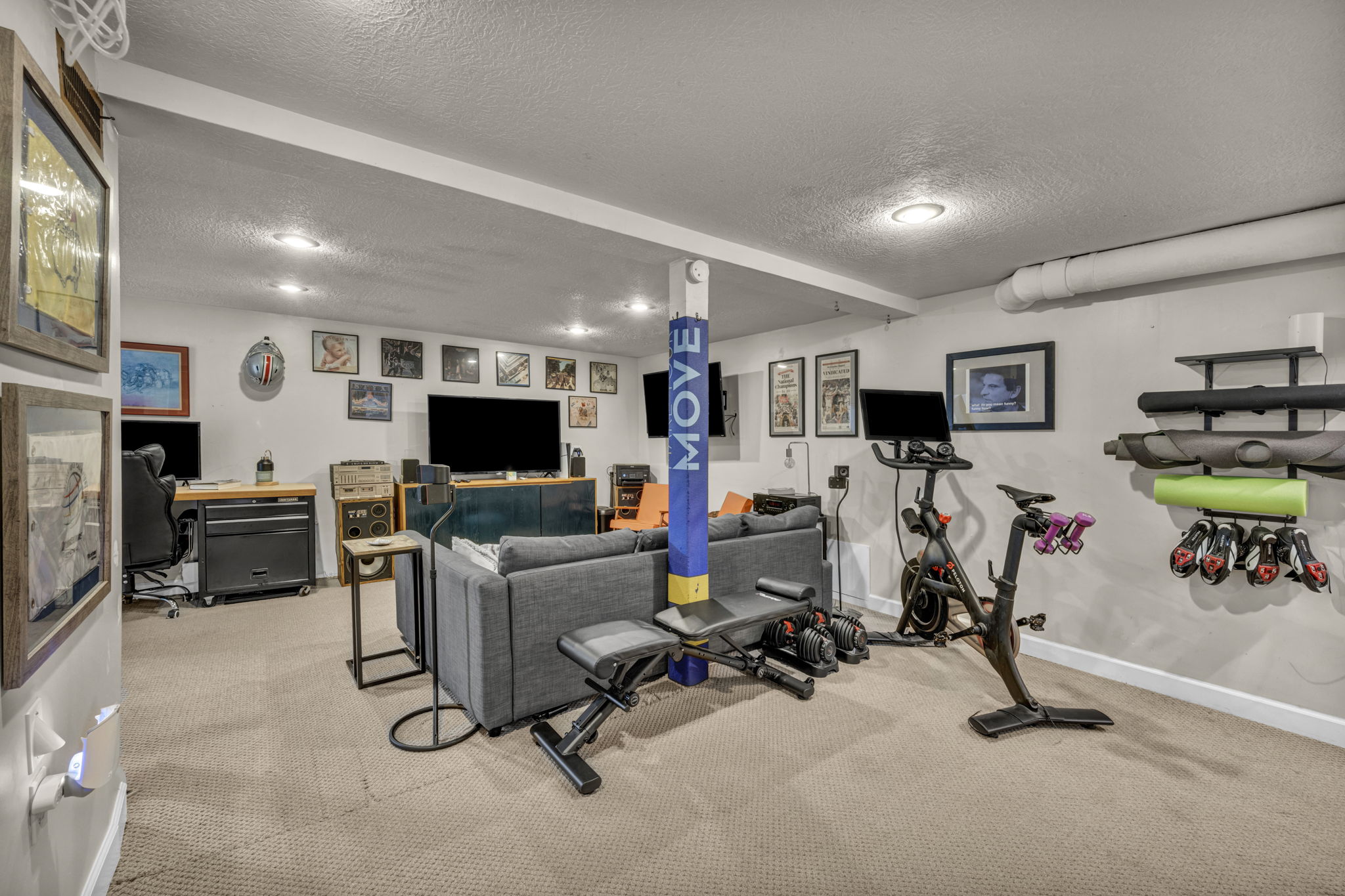  Photo 41