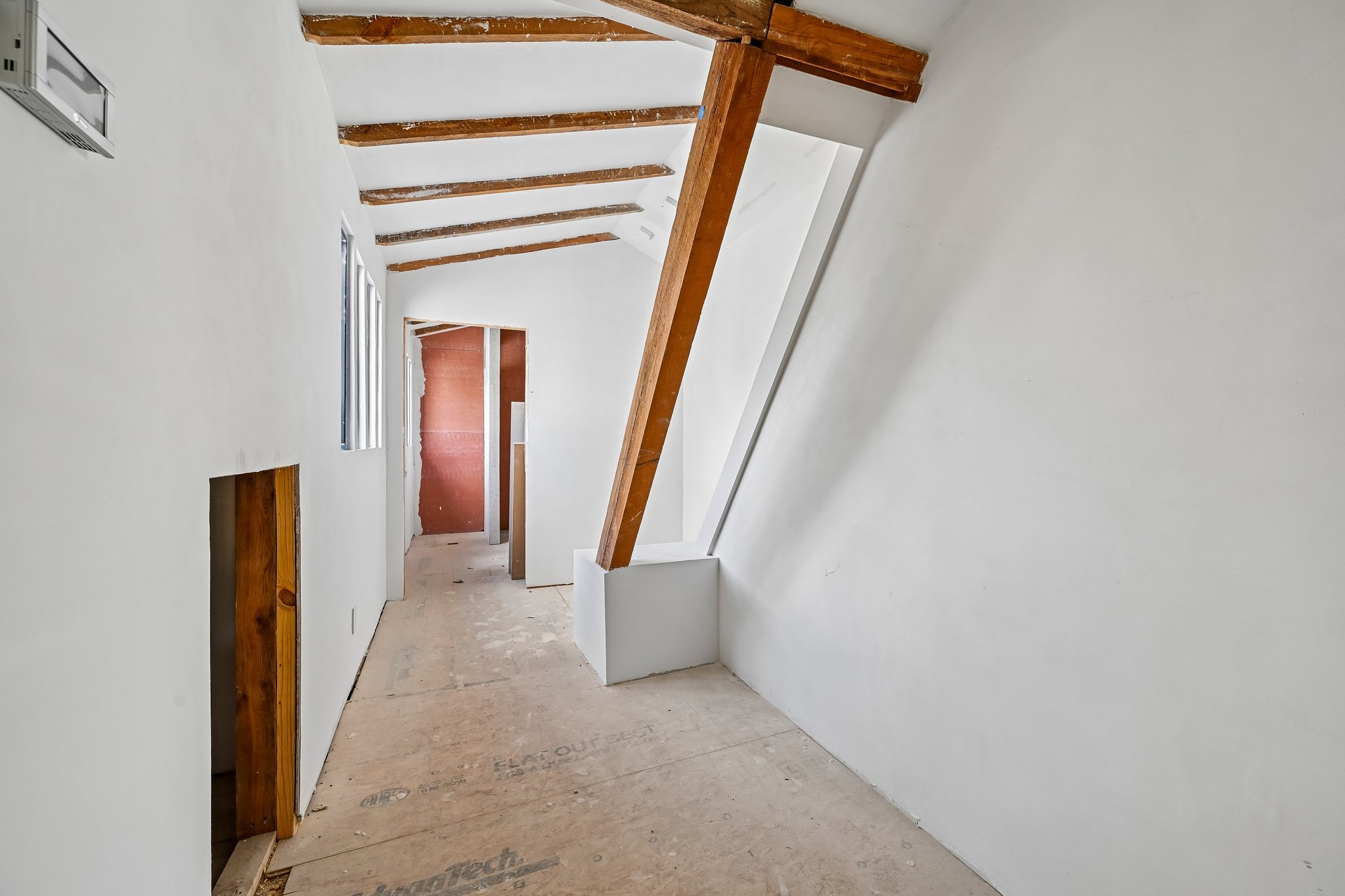 Loring St-S3009-024.jpg