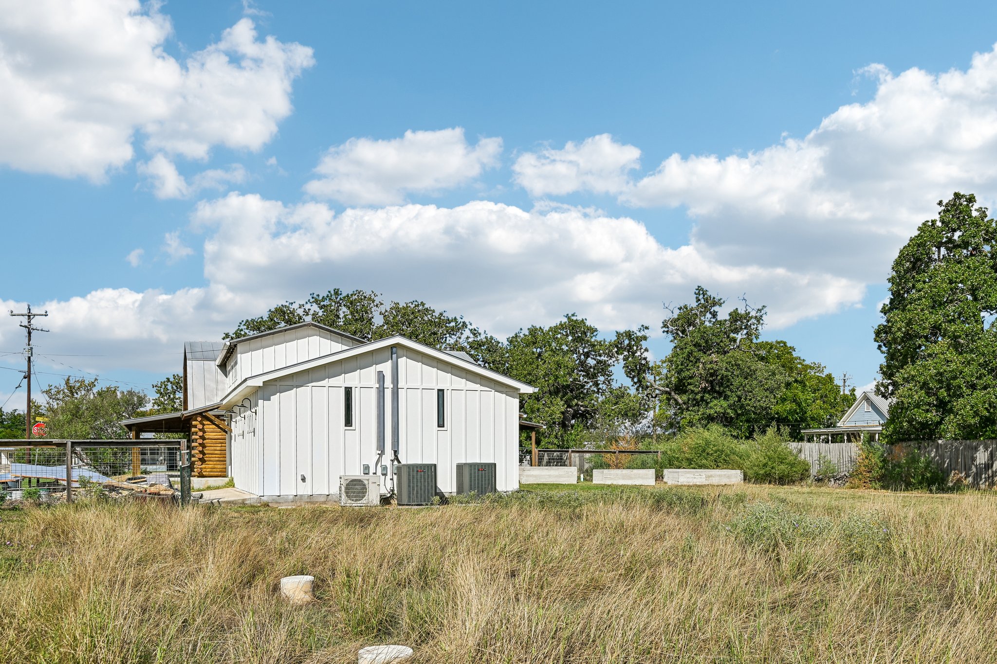 Loring St-S3009-041.jpg