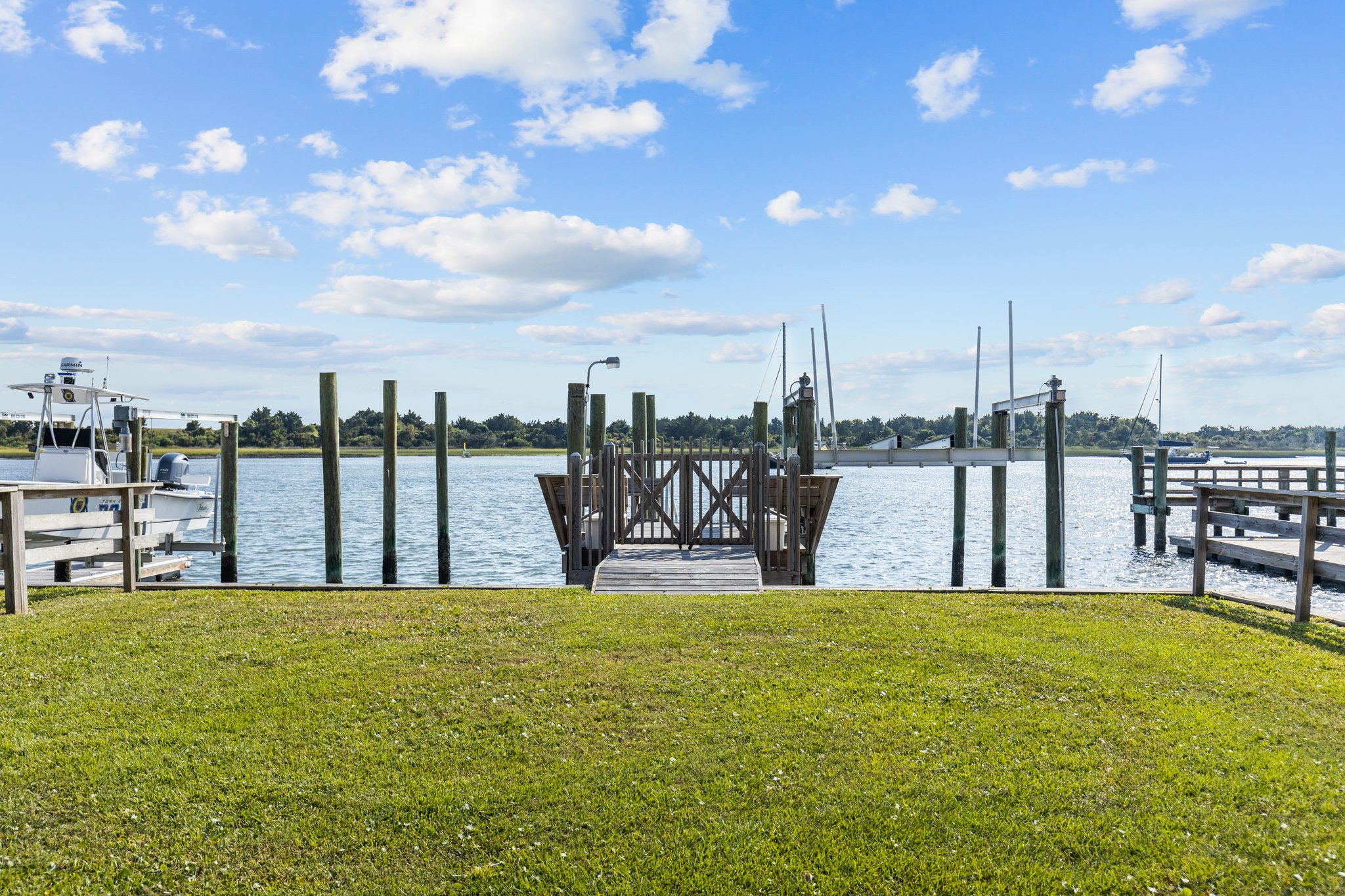 202 Pollock St, Beaufort, NC 28516, USA Photo 16