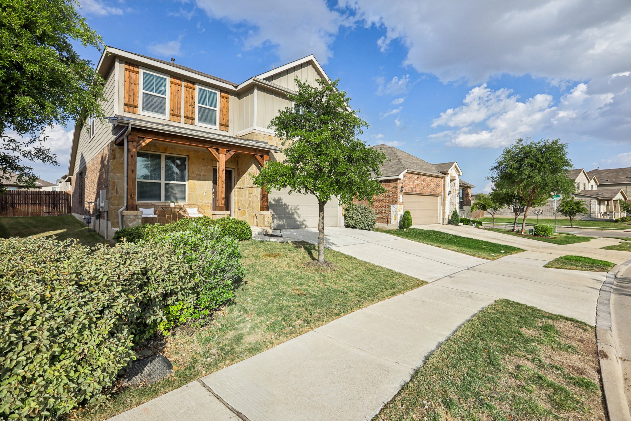 Quarryman Dr-S0104-006.jpg