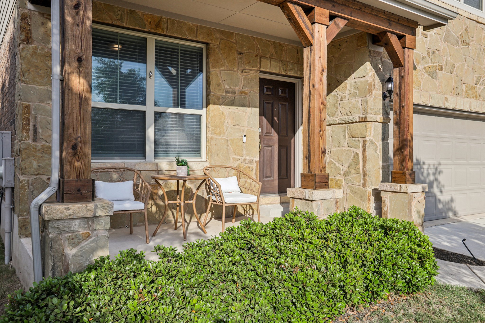 Quarryman Dr-S0104-007.jpg