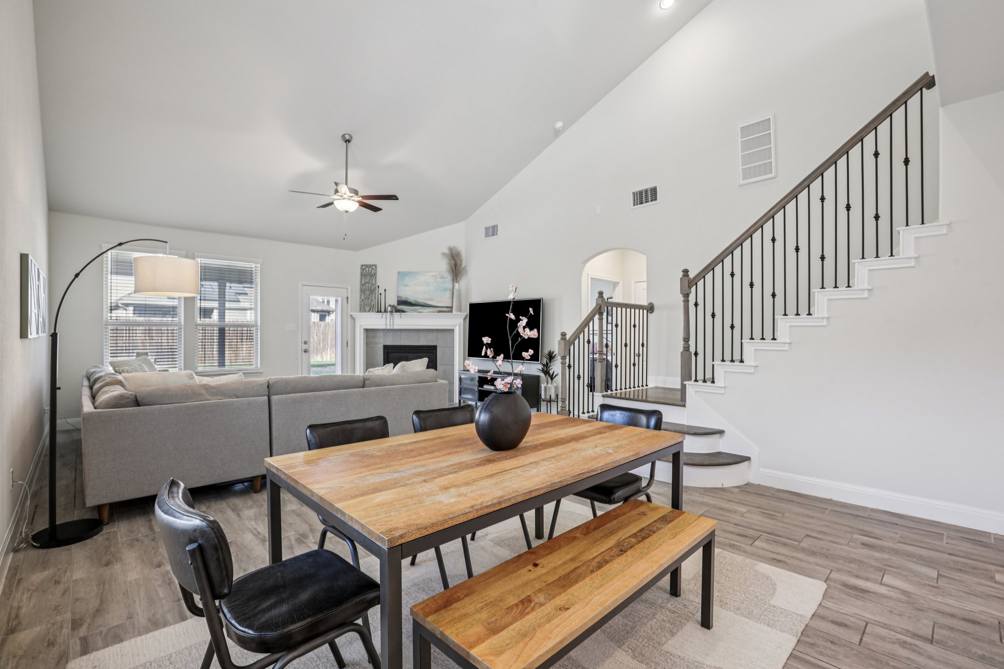 Quarryman Dr-S0104-015.jpg