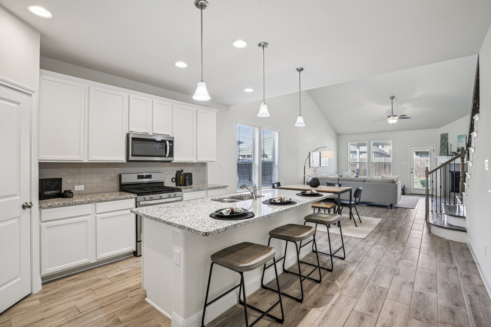 Quarryman Dr-S0104-017.jpg