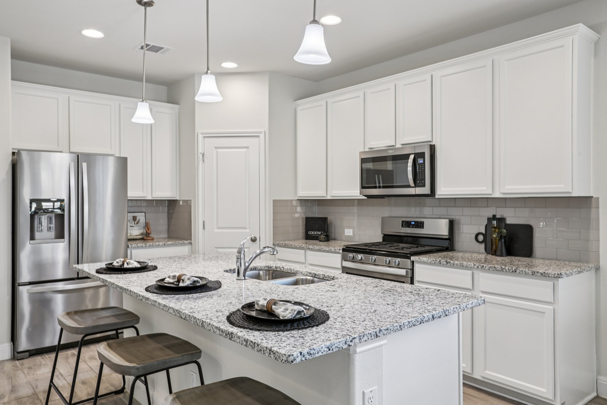 Quarryman Dr-S0104-019.jpg