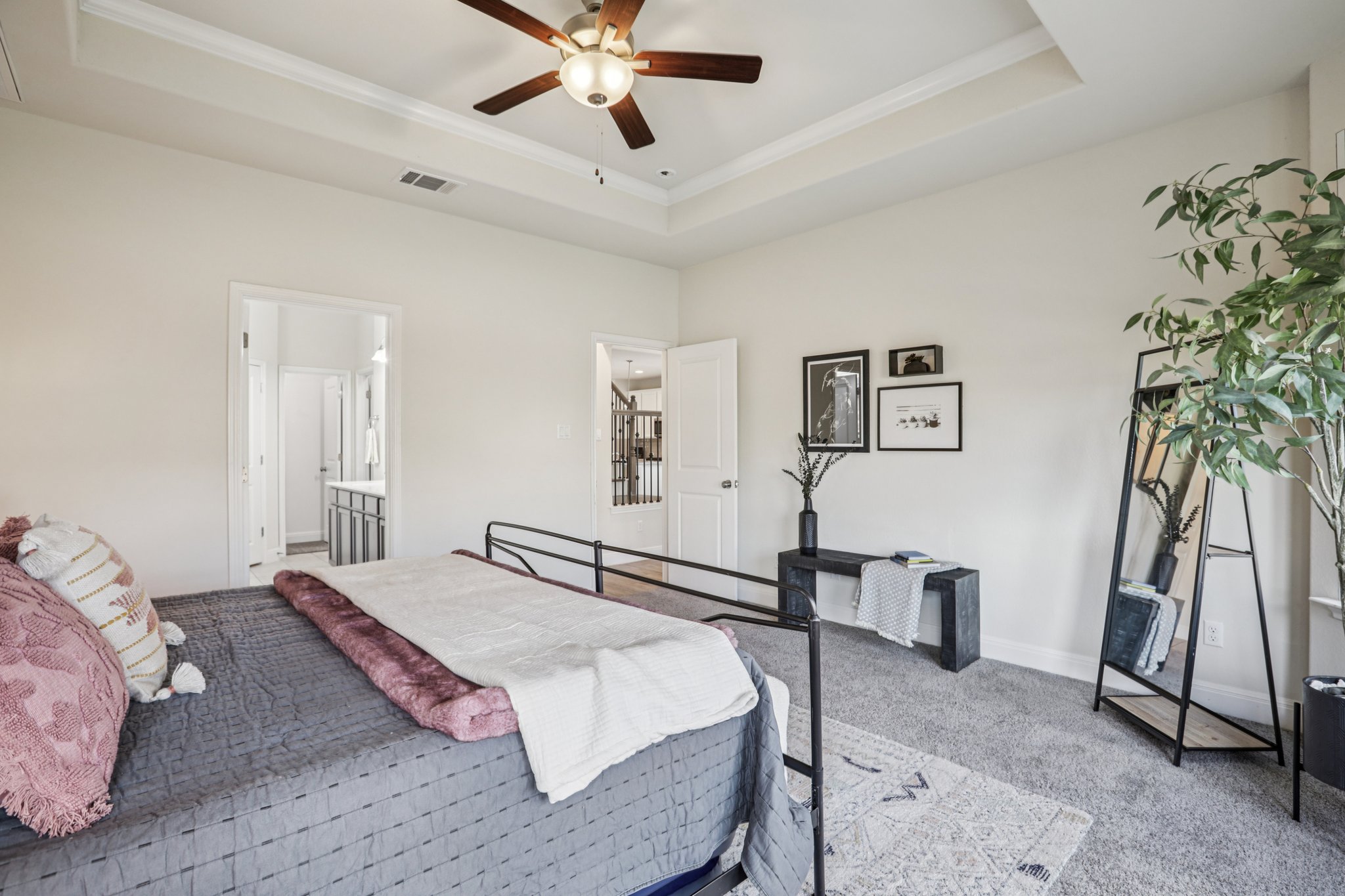 Quarryman Dr-S0104-027.jpg