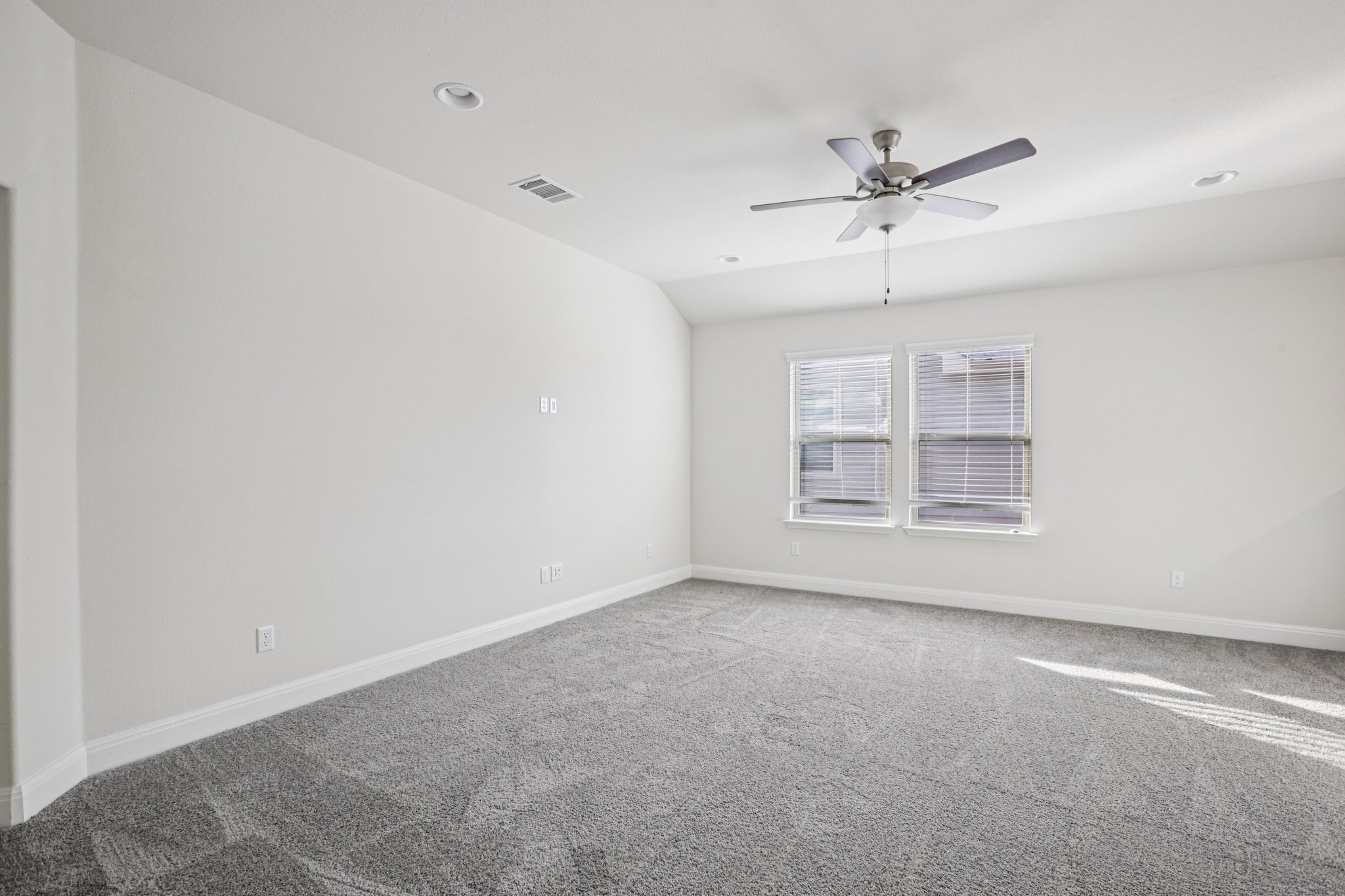 Quarryman Dr-S0104-038.jpg