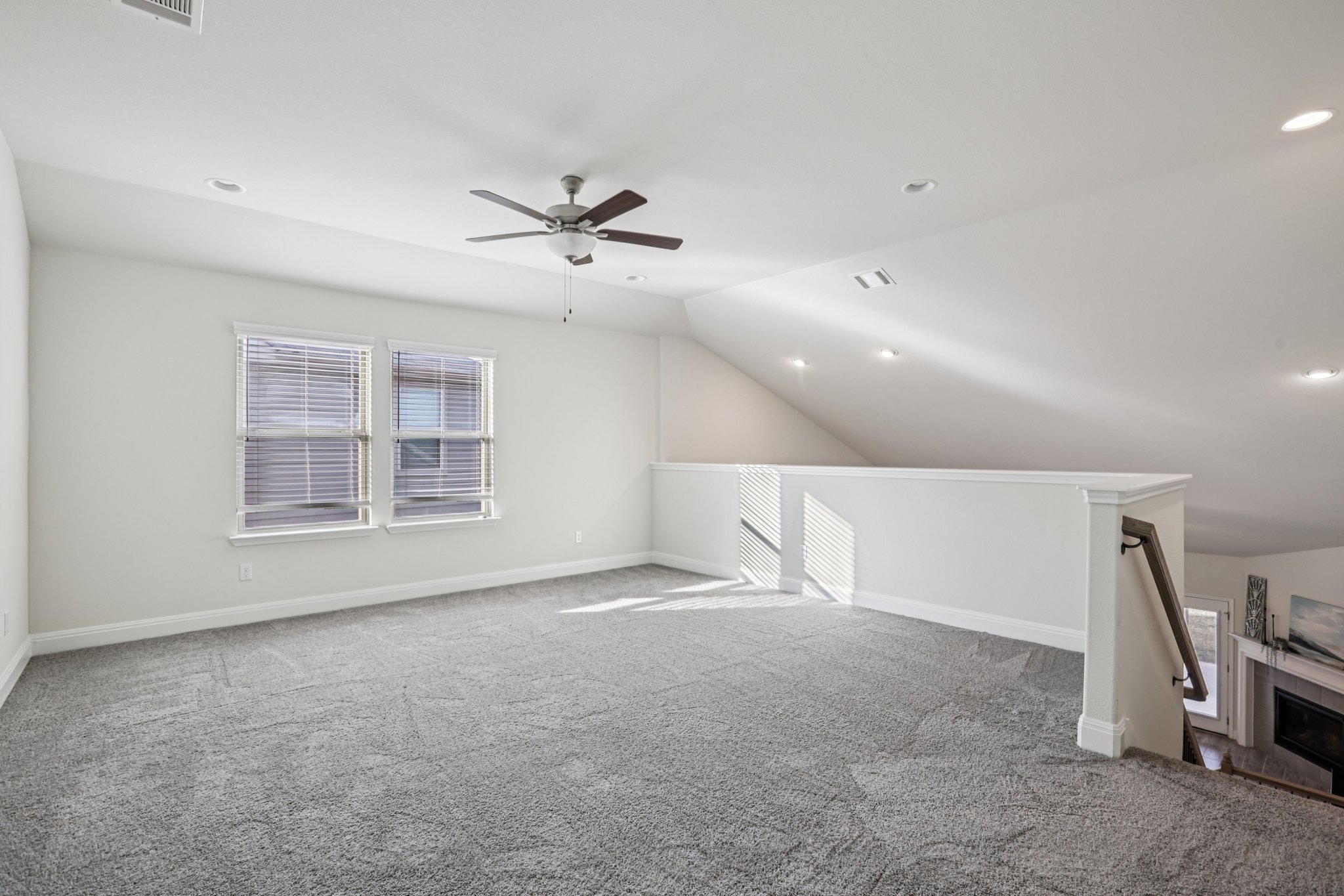 Quarryman Dr-S0104-039.jpg